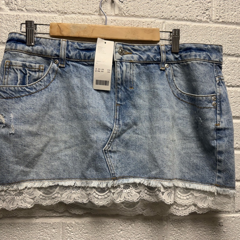 Denim Lace-Trim Mini Skirt - Light Blue